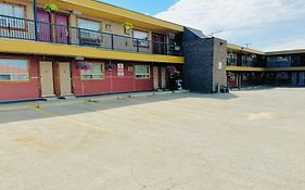 Travelodge By Wyndham Dawson Creek